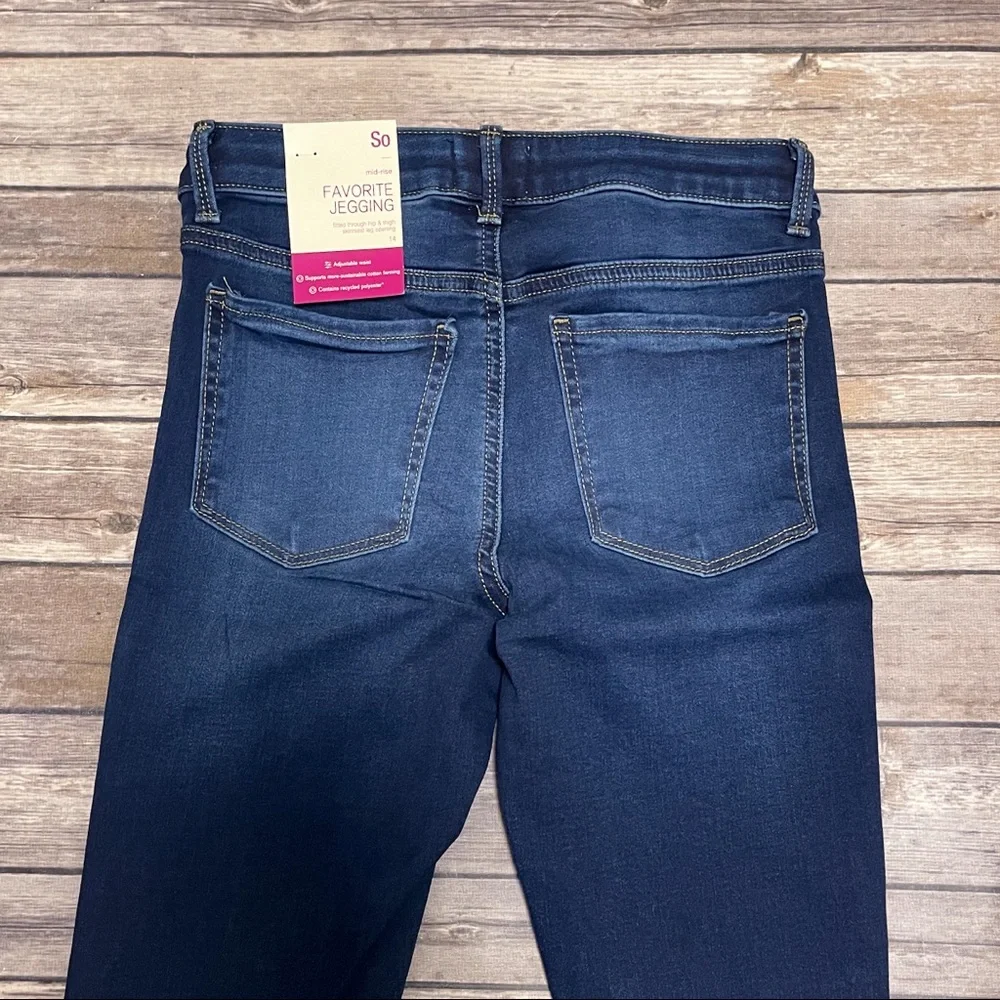 SO Dark Wash Skinny Jeggings Silver Star Accents Stretch Girls 14 NWT Mid Rise - Picture 7 of 11